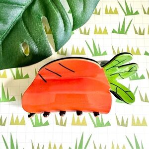 2/$30🌵Carrot Claw Clip Hair Accessory Acrylic Hair Clip Vegetable Farm Food NEW